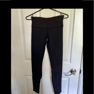 Lululemon Wunder Under 25”
